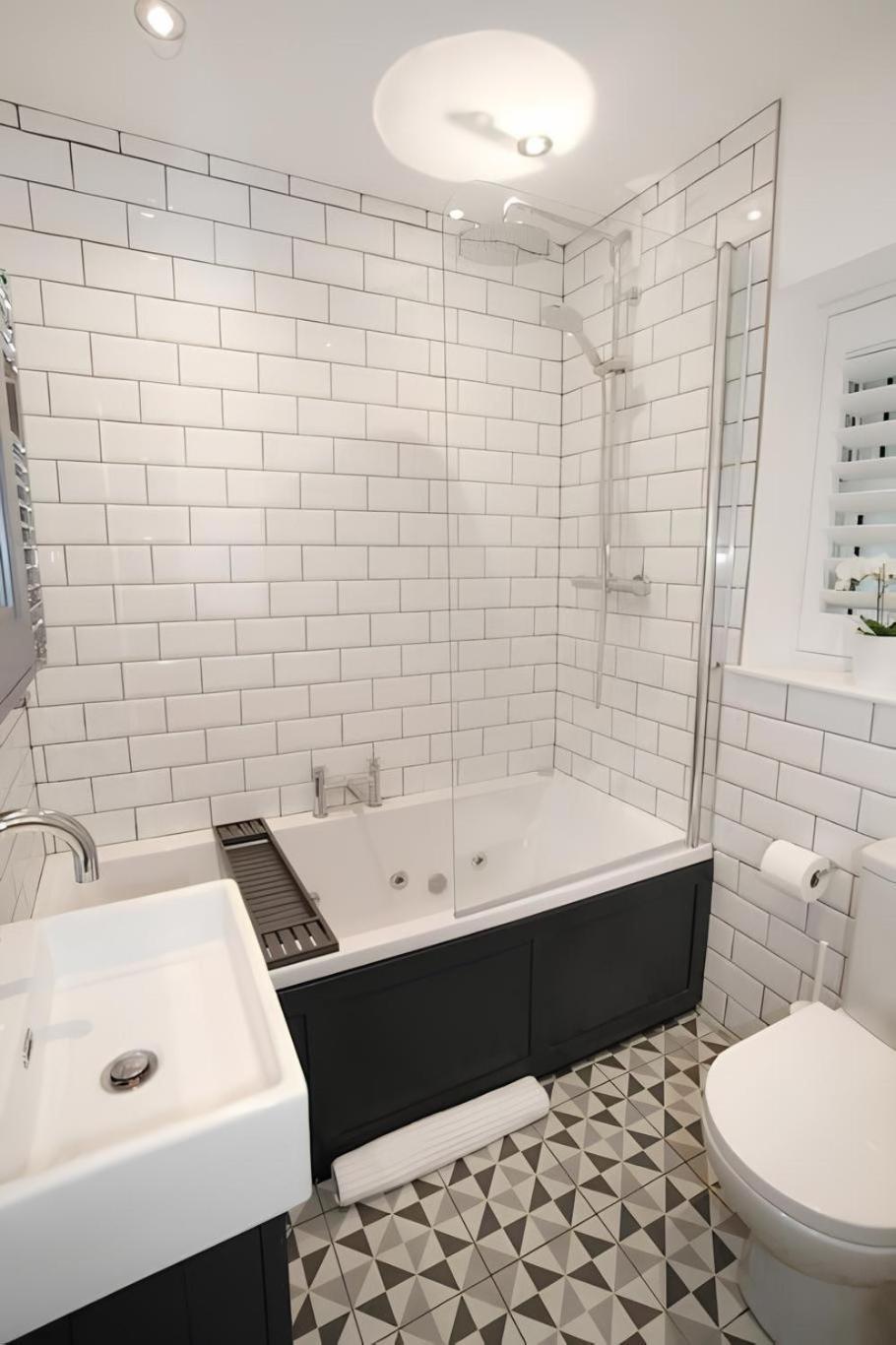 Tucked Away, Beach Access Sleeps 4 The Mumbles Kültér fotó
